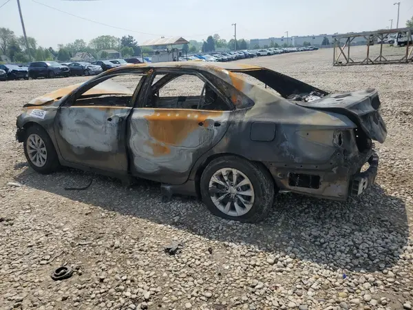 4T4BF1FK4GR575907 2016 TOYOTA CAMRY - Image 2
