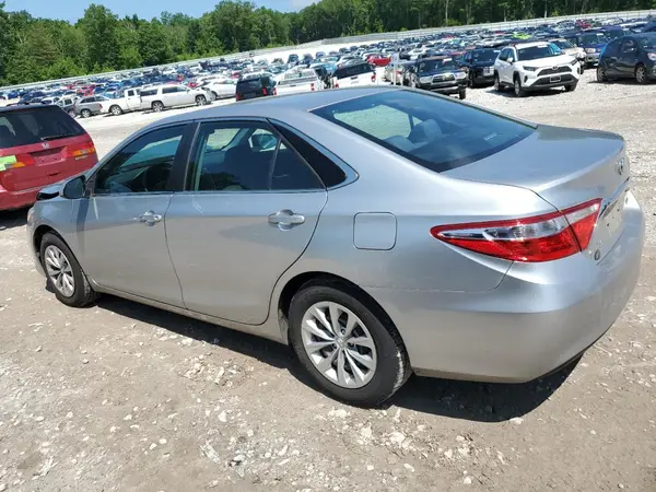 4T4BF1FK4GR577995 2016 TOYOTA CAMRY - Image 2