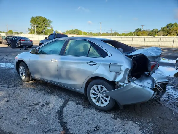 4T4BF1FK4GR578256 2016 TOYOTA CAMRY - Image 2