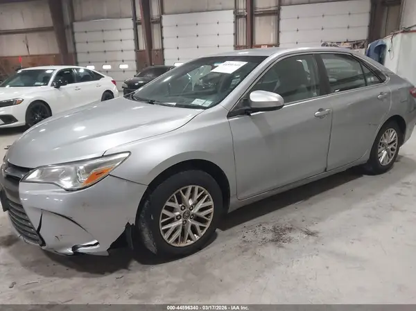 4T4BF1FK4GR578953 2016 TOYOTA CAMRY - Image 2