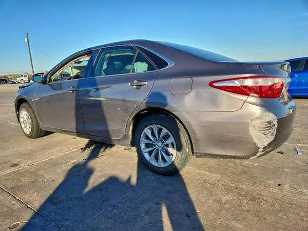 4T4BF1FK4GR579181 2016 TOYOTA CAMRY - Image 2