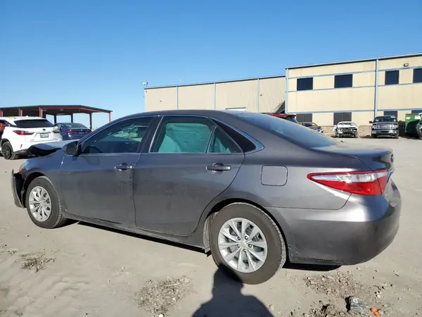 4T4BF1FK4GR580122 2016 TOYOTA CAMRY - Image 2