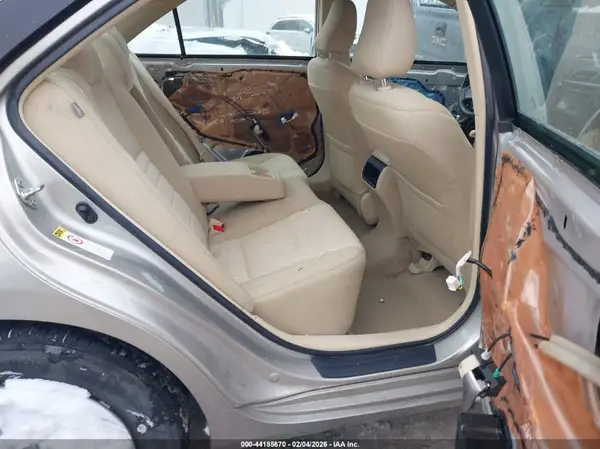 4T4BF1FK4GR582629 2016 TOYOTA CAMRY - Image 8
