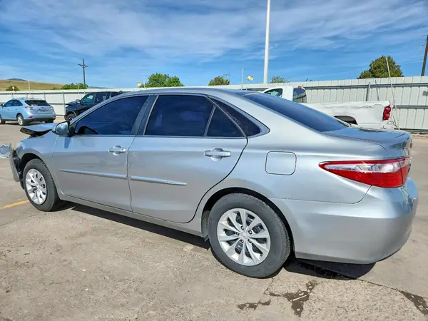 4T4BF1FK4GR584381 2016 TOYOTA CAMRY - Image 2