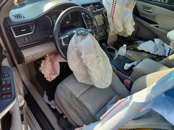 4T4BF1FK5GR517210 2016 TOYOTA CAMRY - Image 8