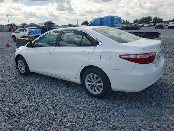 4T4BF1FK5GR517904 2016 TOYOTA CAMRY - Image 2