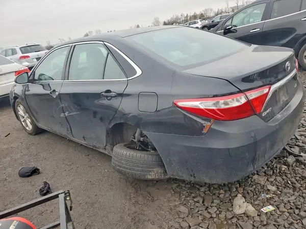 4T4BF1FK5GR522097 2016 TOYOTA CAMRY - Image 2