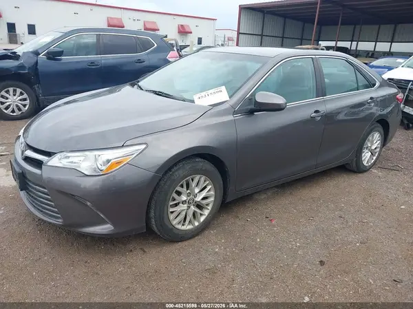 4T4BF1FK5GR524092 2016 TOYOTA CAMRY - Image 2