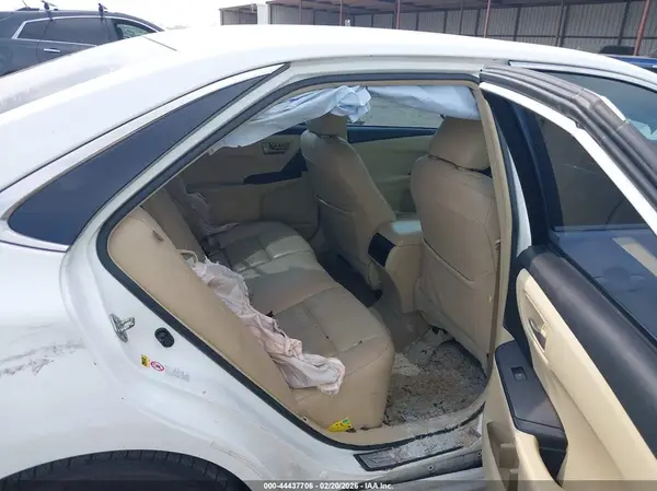 4T4BF1FK5GR527462 2016 TOYOTA CAMRY - Image 8