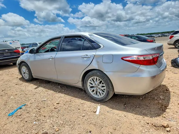 4T4BF1FK5GR527736 2016 TOYOTA CAMRY - Image 2