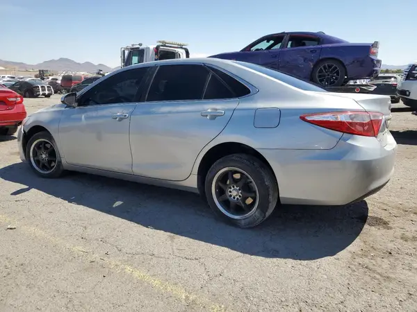 4T4BF1FK5GR528885 2016 TOYOTA CAMRY - Image 2