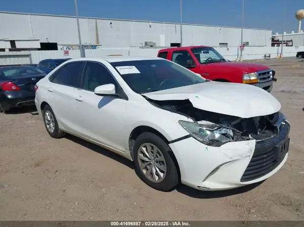 4T4BF1FK5GR530281 2016 TOYOTA CAMRY - Image 1
