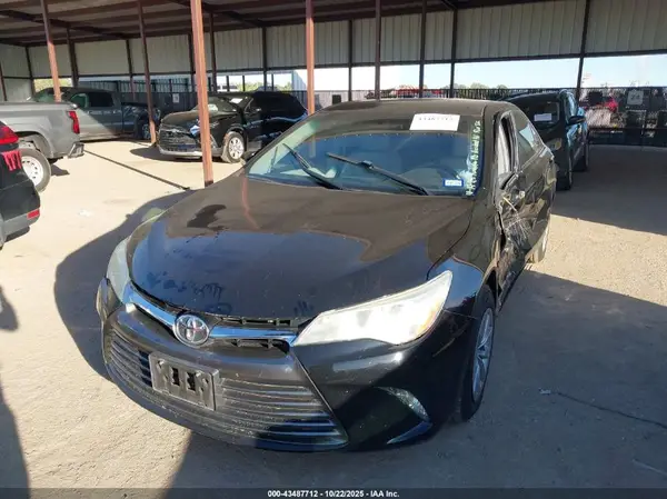 4T4BF1FK5GR531088 2016 TOYOTA CAMRY - Image 2
