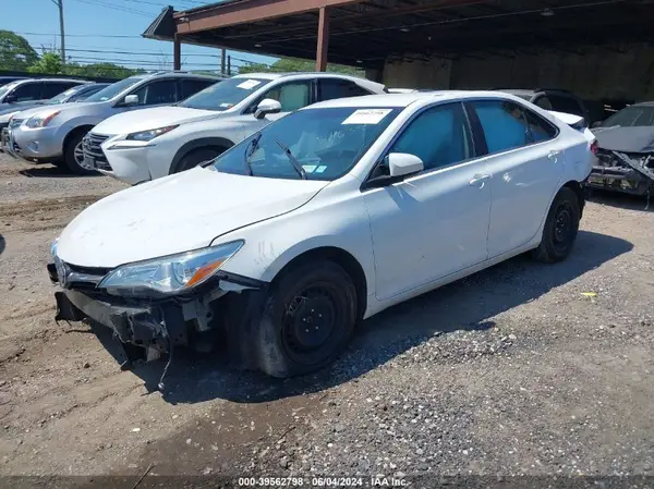 4T4BF1FK5GR531351 2016 TOYOTA CAMRY - Image 2