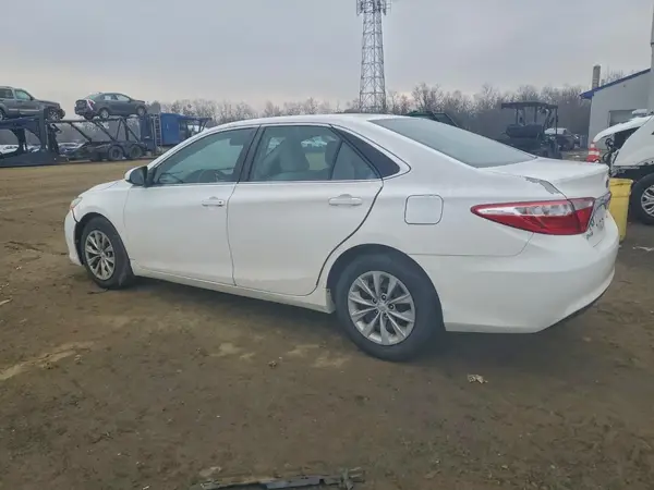4T4BF1FK5GR533309 2016 TOYOTA CAMRY - Image 2