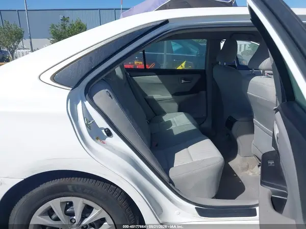 4T4BF1FK5GR535397 2016 TOYOTA CAMRY - Image 8