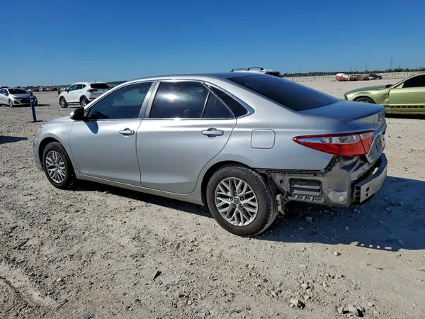 4T4BF1FK5GR538073 2016 TOYOTA CAMRY - Image 2