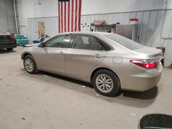 4T4BF1FK5GR539644 2016 TOYOTA CAMRY - Image 2