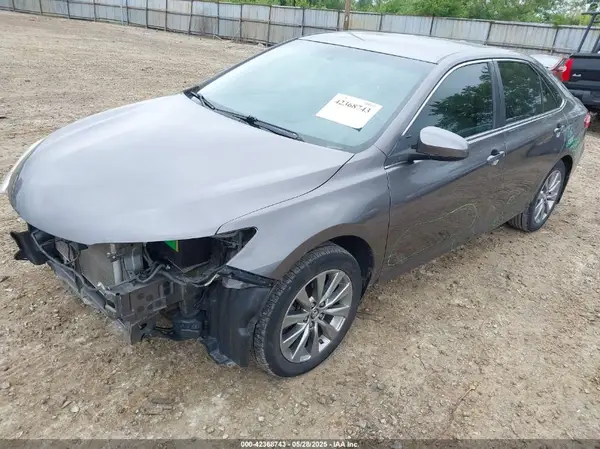 4T4BF1FK5GR540843 2016 TOYOTA CAMRY - Image 2