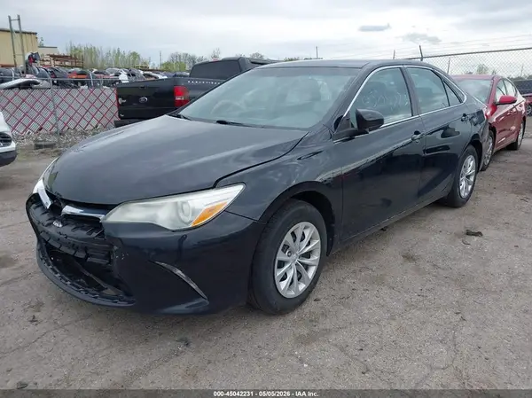 4T4BF1FK5GR545377 2016 TOYOTA CAMRY - Image 2