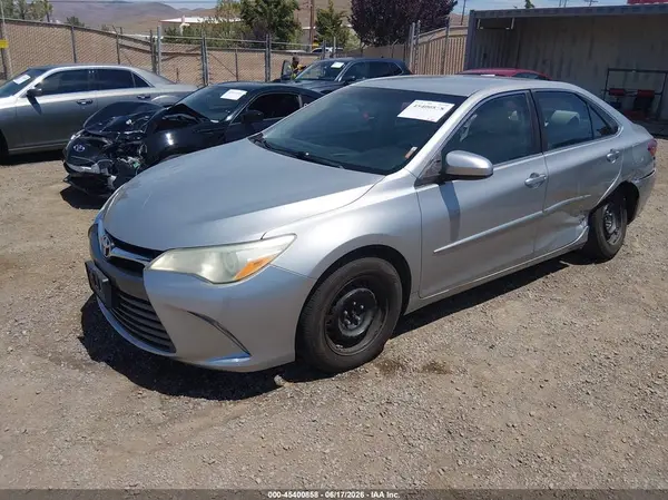 4T4BF1FK5GR545511 2016 TOYOTA CAMRY - Image 2