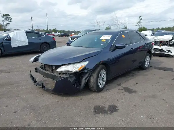 4T4BF1FK5GR545766 2016 TOYOTA CAMRY - Image 2