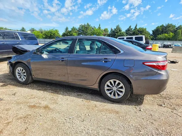 4T4BF1FK5GR549753 2016 TOYOTA CAMRY - Image 2