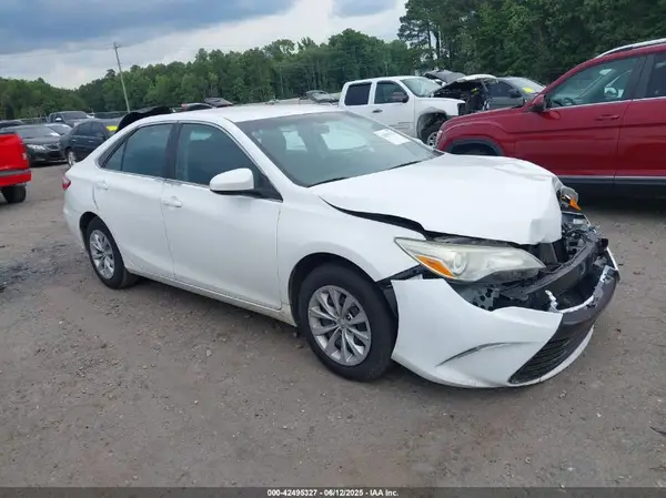 4T4BF1FK5GR549932 2016 TOYOTA CAMRY - Image 1