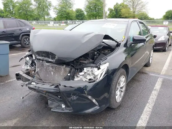 4T4BF1FK5GR552930 2016 TOYOTA CAMRY - Image 2
