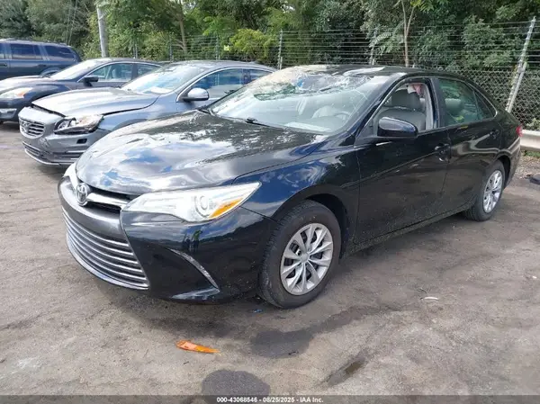 4T4BF1FK5GR554466 2016 TOYOTA CAMRY - Image 2