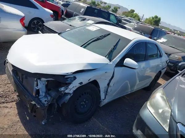 4T4BF1FK5GR557190 2016 TOYOTA CAMRY - Image 2