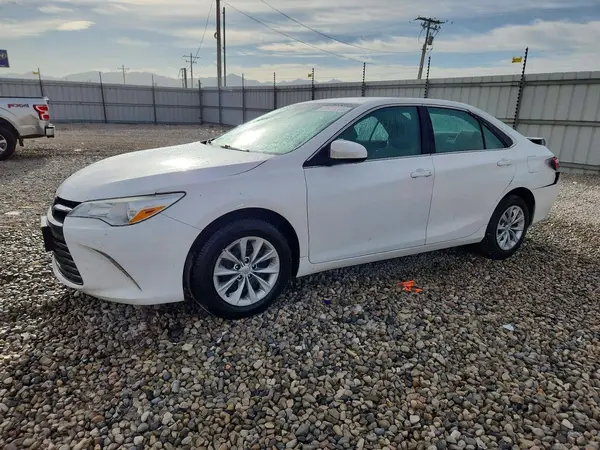 4T4BF1FK5GR557304 2016 TOYOTA CAMRY - Image 1