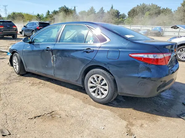 4T4BF1FK5GR557626 2016 TOYOTA CAMRY - Image 2