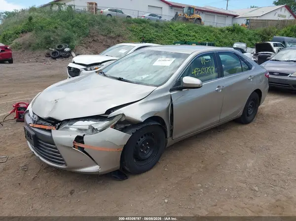 4T4BF1FK5GR558646 2016 TOYOTA CAMRY - Image 2