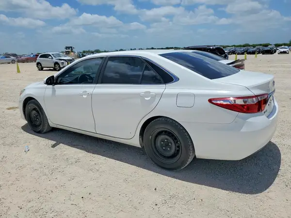 4T4BF1FK5GR564012 2016 TOYOTA CAMRY - Image 2