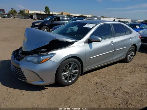 4T4BF1FK5GR566570 2016 TOYOTA CAMRY - Image 2