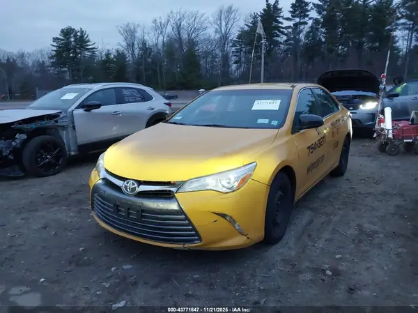 4T4BF1FK5GR567931 2016 TOYOTA CAMRY - Image 2