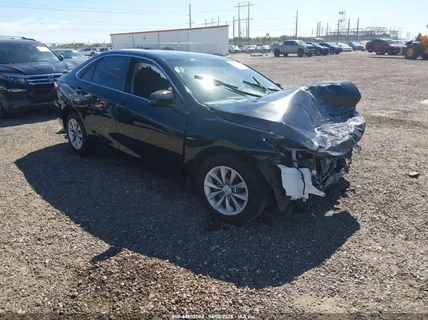 4T4BF1FK5GR568772 2016 TOYOTA CAMRY - Image 1