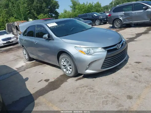 4T4BF1FK5GR570165 2016 TOYOTA CAMRY - Image 1