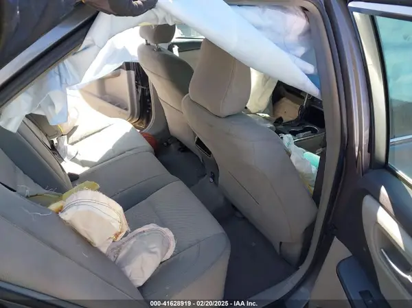 4T4BF1FK5GR570604 2016 TOYOTA CAMRY - Image 8