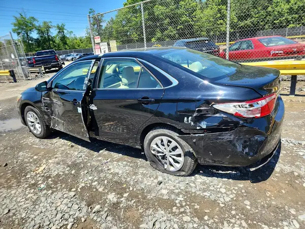 4T4BF1FK5GR570845 2016 TOYOTA CAMRY - Image 2