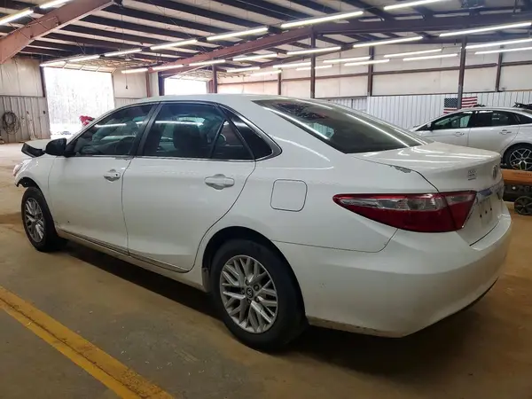 4T4BF1FK5GR577715 2016 TOYOTA CAMRY - Image 2