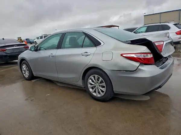 4T4BF1FK5GR577973 2016 TOYOTA CAMRY - Image 2
