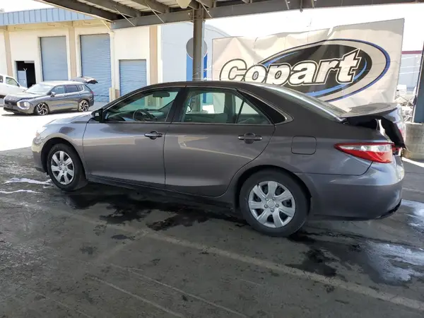 4T4BF1FK5GR579772 2016 TOYOTA CAMRY - Image 2