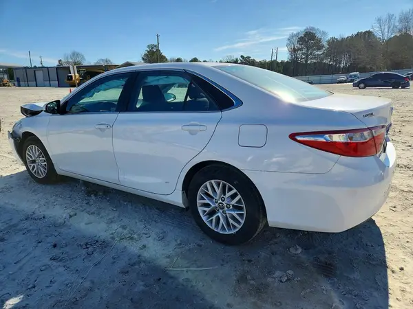 4T4BF1FK5GR580646 2016 TOYOTA CAMRY - Image 2