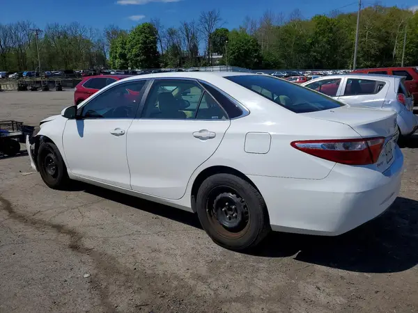 4T4BF1FK5GR582669 2016 TOYOTA CAMRY - Image 2