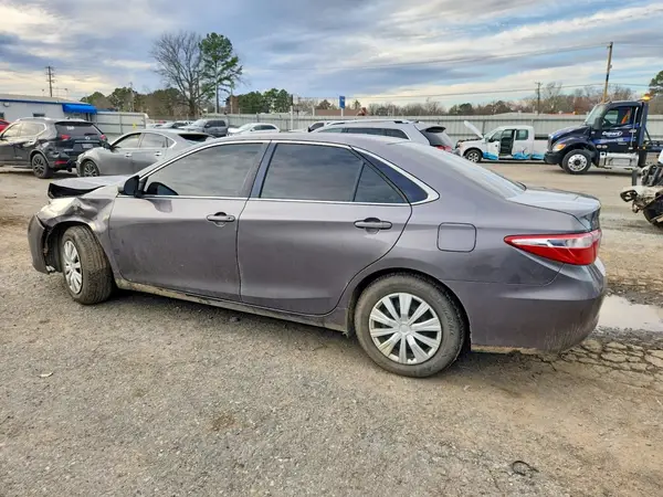 4T4BF1FK5GR582767 2016 TOYOTA CAMRY - Image 2