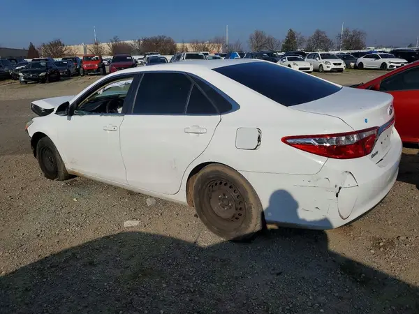 4T4BF1FK5GR583238 2016 TOYOTA CAMRY - Image 2
