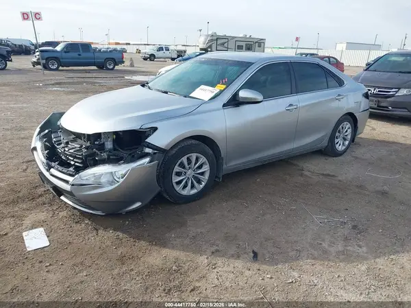 4T4BF1FK6GR516910 2016 TOYOTA CAMRY - Image 2