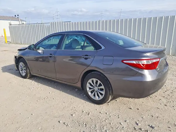 4T4BF1FK6GR518706 2016 TOYOTA CAMRY - Image 2